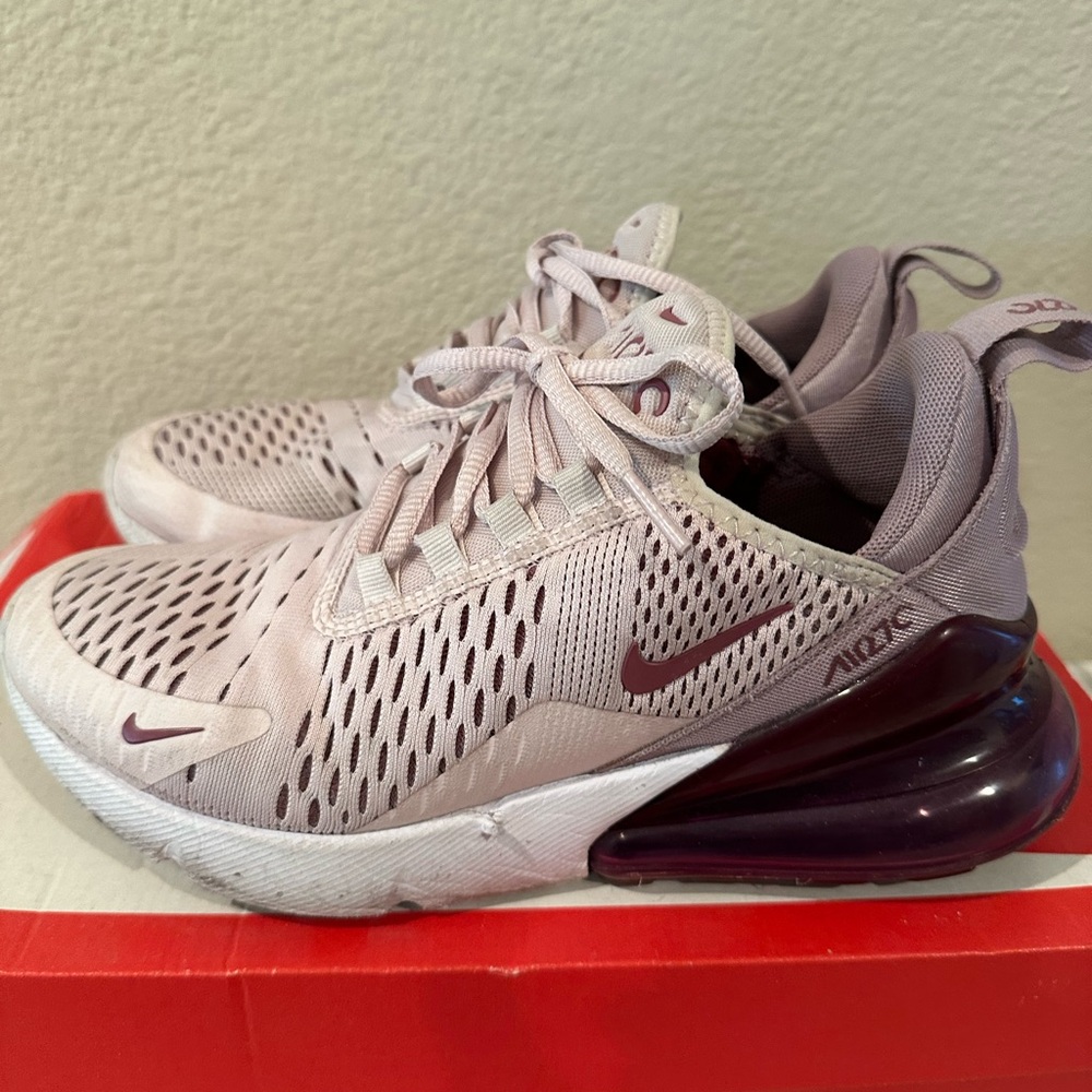 Nike Women's Air Max 270 in Pink and Purple